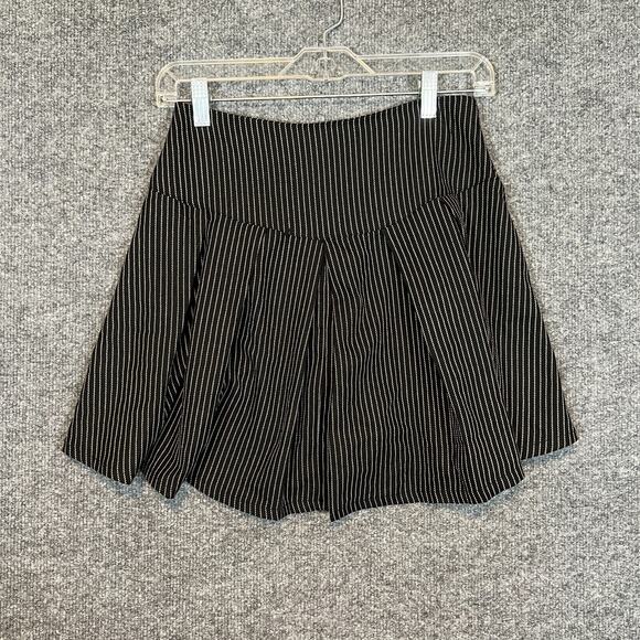 Hot Topic Skirt Womens Small Black Mini Striped Grunge Grommets Snaps Punk Goth - Picture 6 of 7